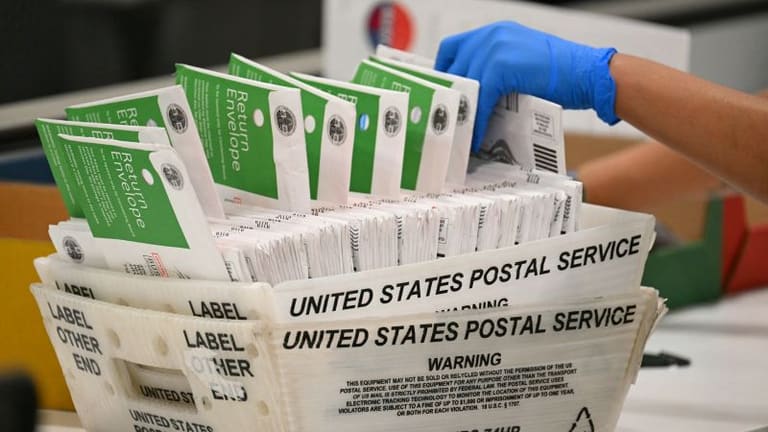 USPS Ballot Plan Turns Mail Voting Into a Federal Data Fight